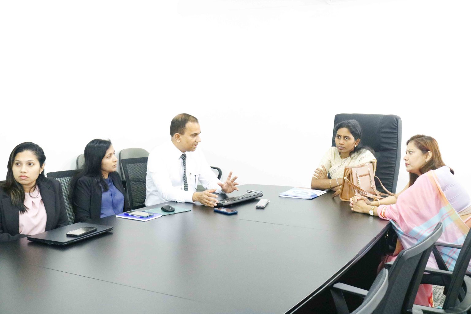 » The Indian Assistant High Commissioner Visit ISB